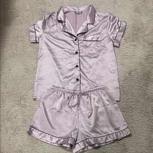 Women's Satin Pajama Set in Light Purple